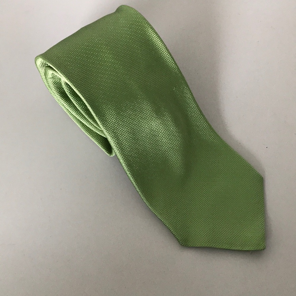 H&M men’s silk tie green